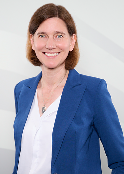 Dr. Martina Gieg
